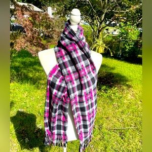 Plaid Scarf; Polyester; Black, Pink & White; EUC